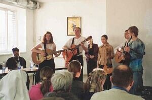 Выступление вологодского клуба авторской песни \"Звучащее слово\"