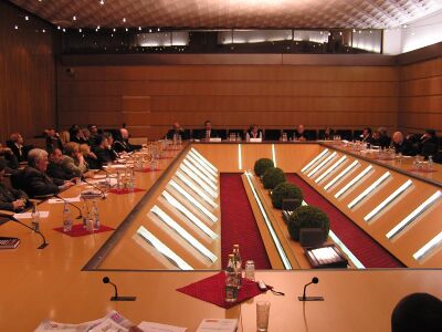 Круглый стол "Гражданское общество и защита прав русского народа"