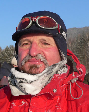 Организатор пробега В.В. Черников во время зимнего велопохода вдоль железной дороги Абакан-Тайшет в 2006 г.