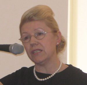 Елена Мизулина