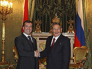 Дмитрий Медведев и Рауль Кастро